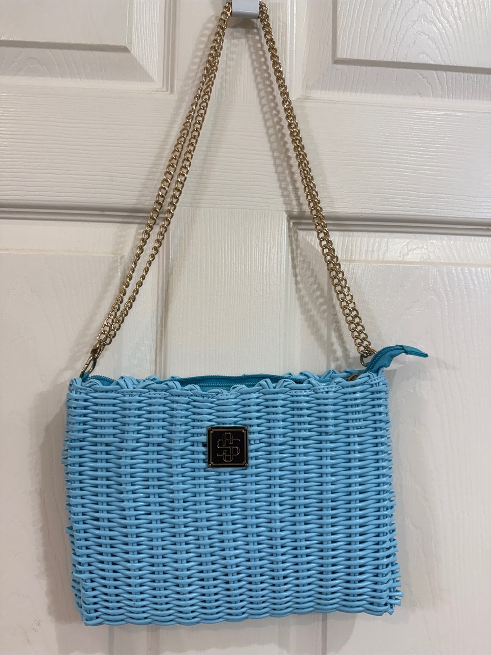 Simply Southern Light Blue Woven Shoulder Bag with Gold Chain